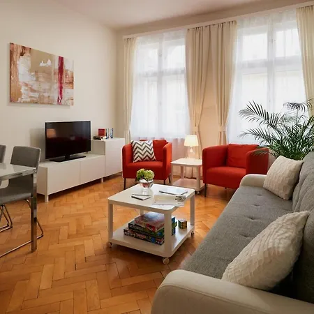 Apartmanhotel Vocelova 4*