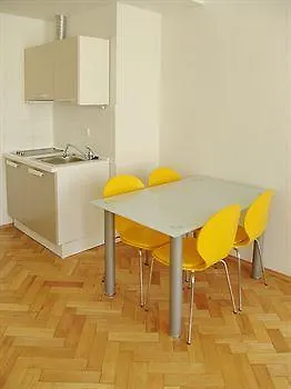 Vocelova Apartmanhotel