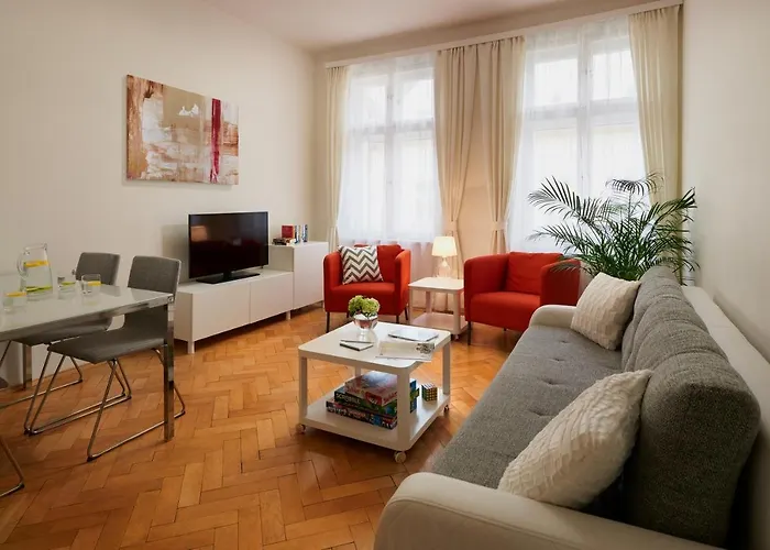 Aparthotel Vocelova 4*