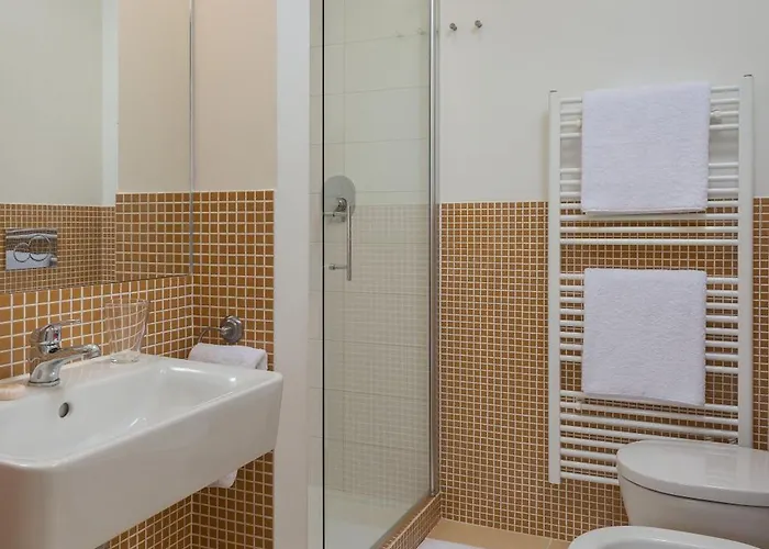 Aparthotel Vocelova 4*