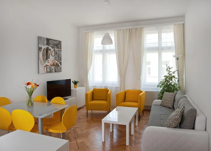 Aparthotel Vocelova 4*