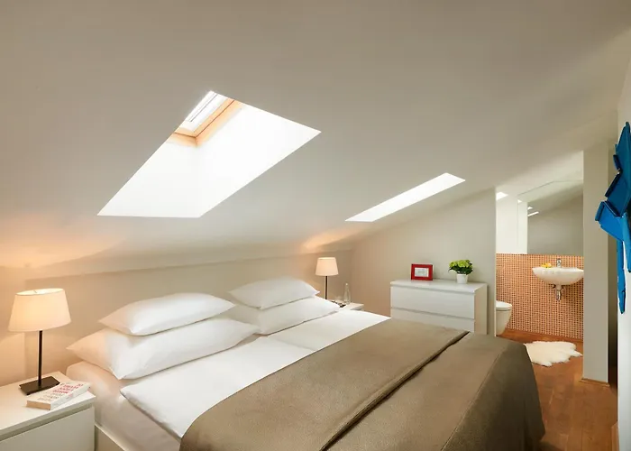 Vocelova 4* Prag