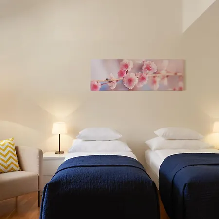Vocelova 4* Praga