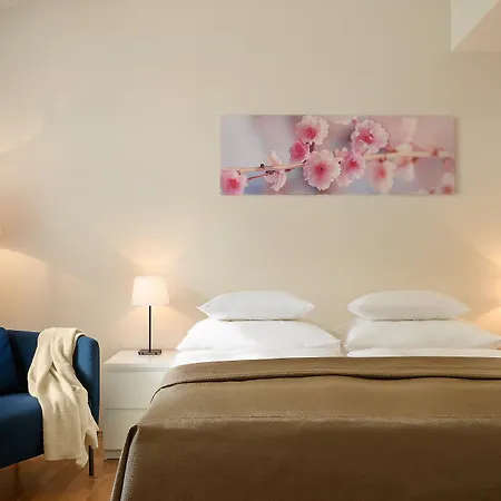 Vocelova 4* Prague