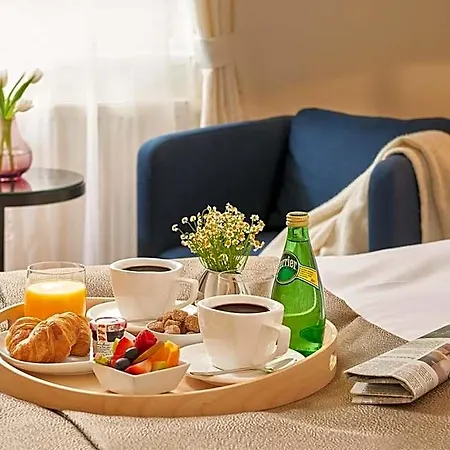 Vocelova Aparthotel 4*