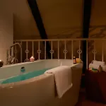 Aparthotel Vocelova 4*