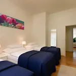 Vocelova Aparthotel