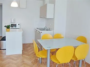 Vocelova Hotel apartamentowy