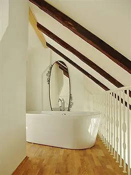 Hotel apartamentowy Vocelova Praga