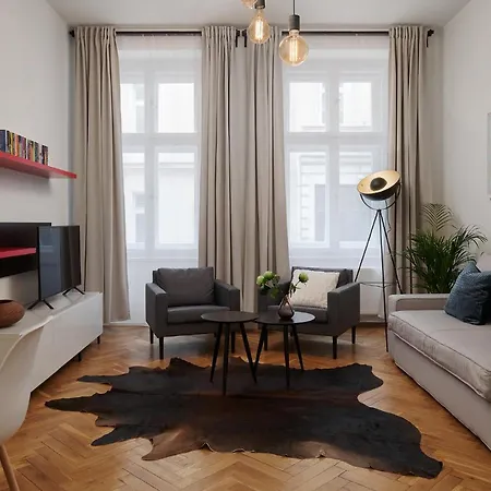 Vocelova Aparthotel